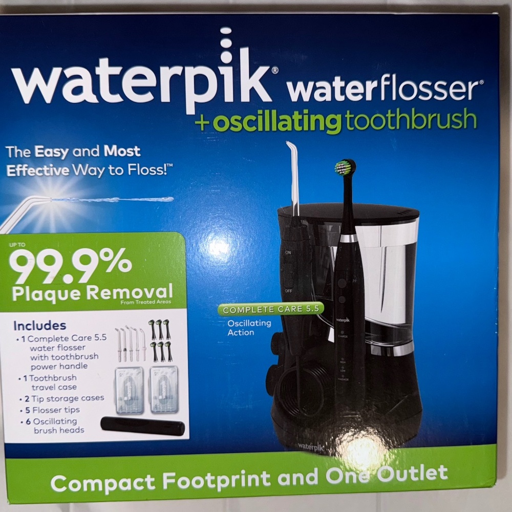WATERPIK- COMPLETE CARE 5.5 Water Flosser + Oscillating Toothbrush BNIB!